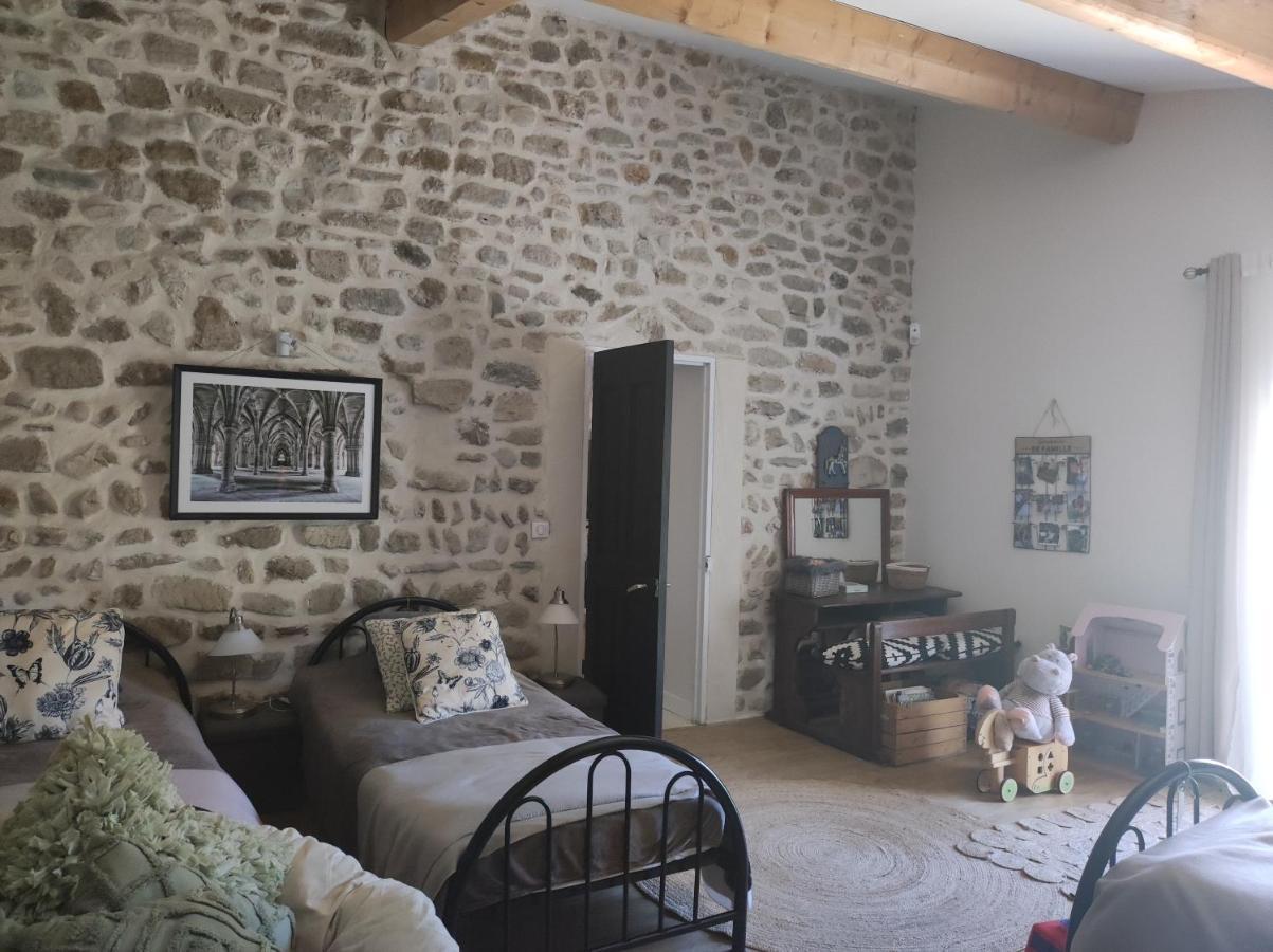 Mas De Manon Bed & Breakfast Valreas Bagian luar foto