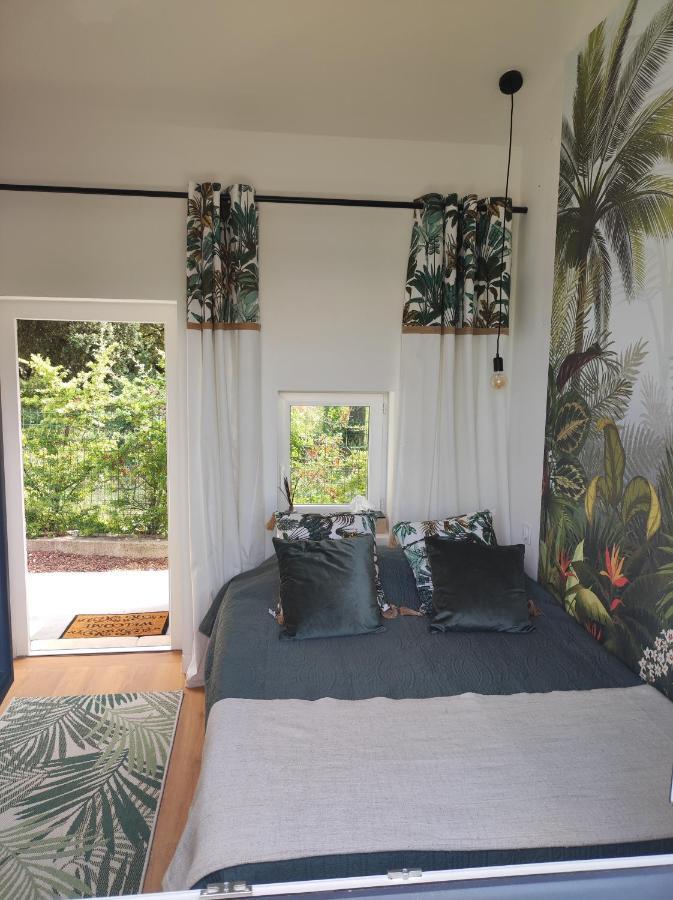 Mas De Manon Bed & Breakfast Valreas Bagian luar foto